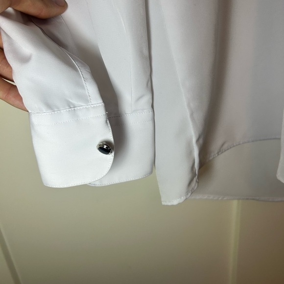 Bruttini Italy embroidered collar white button up longsleeve - Picture 5 of 8